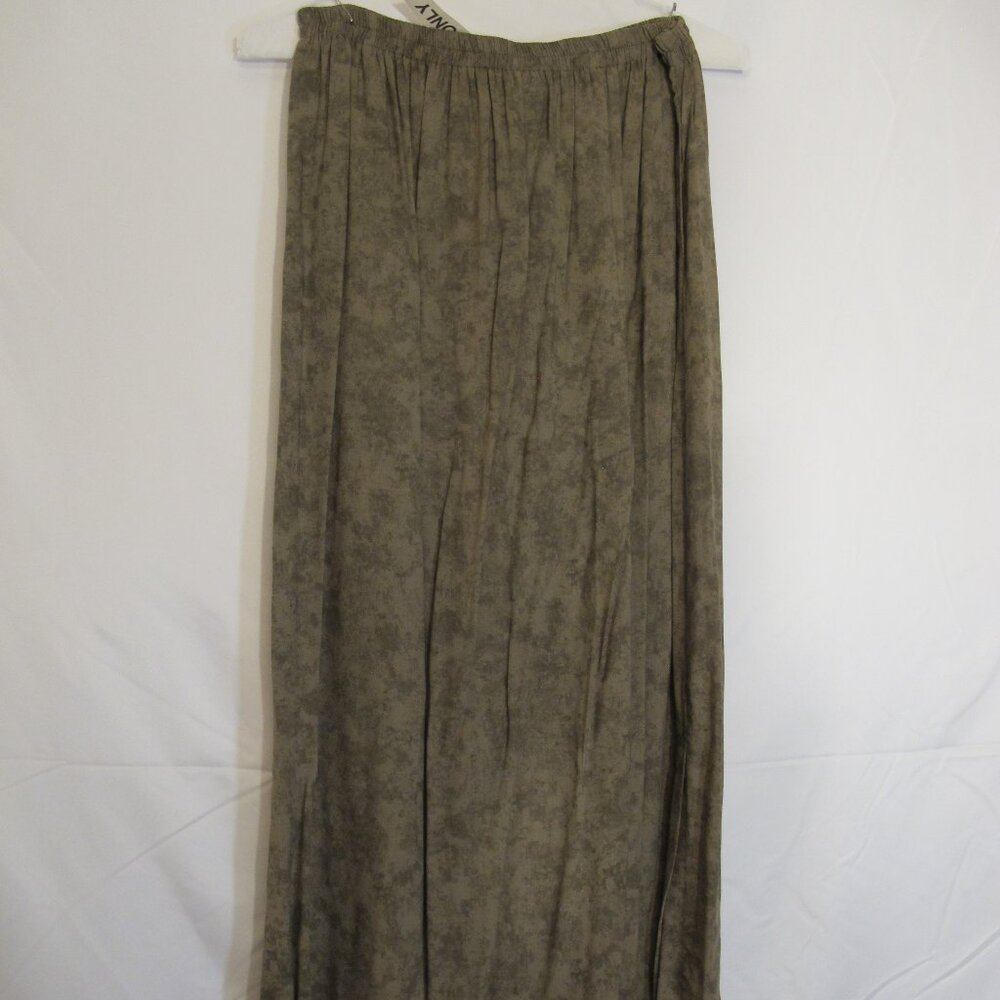 Nino Wong olive green skirt  L